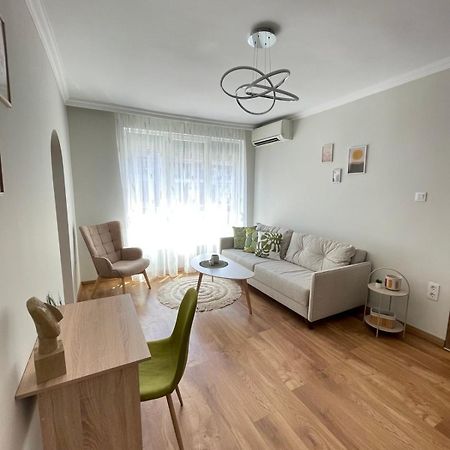 Seven Hills Apartment With Optional Parking Plovdiv Kültér fotó