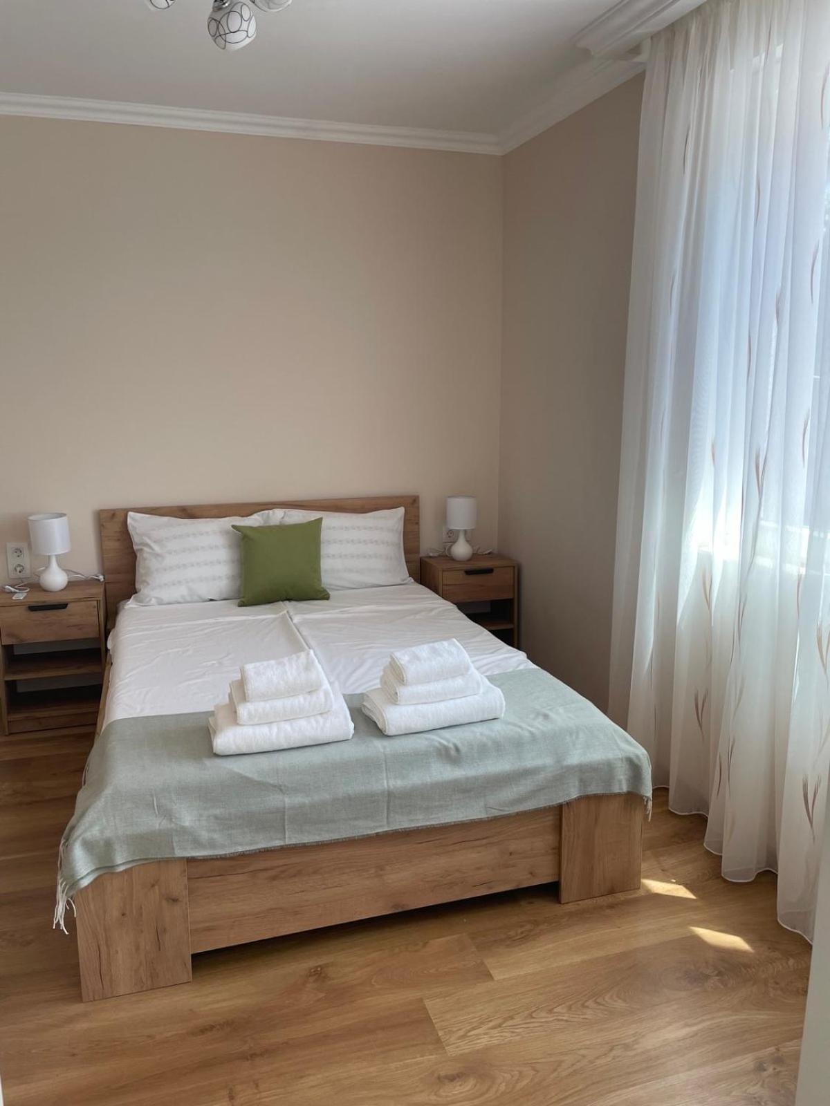 Seven Hills Apartment With Optional Parking Plovdiv Kültér fotó